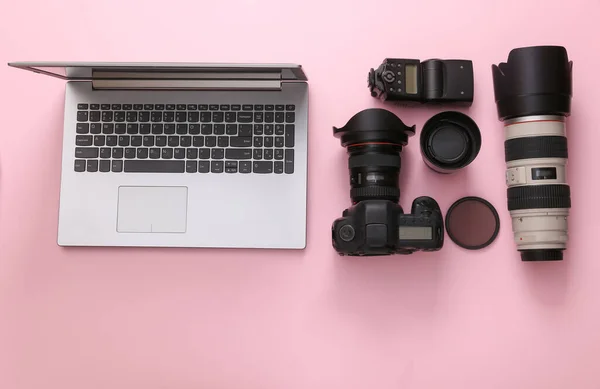 Set Professional Photographic Equipment Camera Lenses Laptop Pink Background Top — Stock Photo, Image