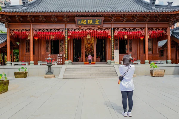 Xangai China Setembro 2018 Fiéis Oração Templo Buda Jade — Fotografia de Stock