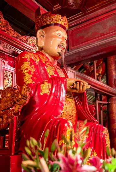 Hanoi Vietnam November 2019 Confucius Wooden Statue Confucian Temple Literature — Φωτογραφία Αρχείου
