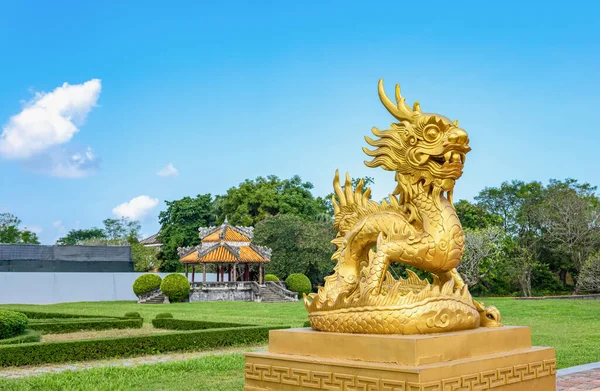 Hue Vietnam November 2019 Imperial Citadel Gold Dragon Main Courtyard — стокове фото