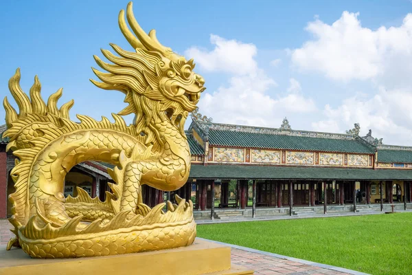Hue Vietnam November 2019 Imperial Citadel Gold Dragon Main Courtyard — Fotografia de Stock
