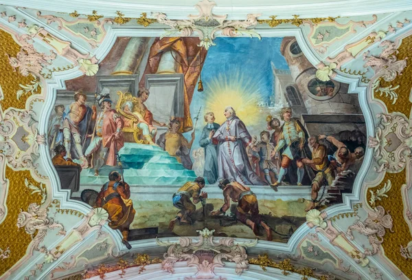 Varna Italia Septiembre 2020 Los Frescos Estucos Bóveda Iglesia Abadía —  Fotos de Stock