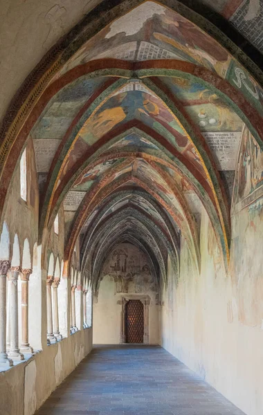 Bressanone Italia Septiembre 2020 Claustro Catedral Con Frescos Escenas Bíblicas — Foto de Stock