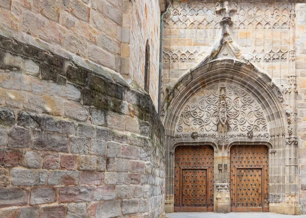 Hiszpania Bilbao Boczne Drewniane Drzwi Katedry Santiago — Zdjęcie stockowe