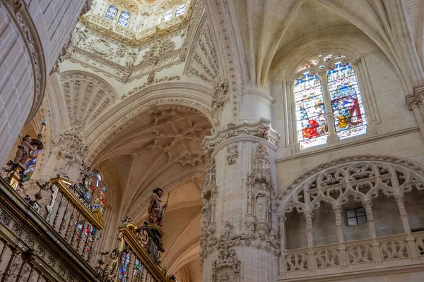 Burgos Hiszpania Czerwca 2018 Widok Górę Zdobionych Skarbców Katedry Najświętszej — Zdjęcie stockowe