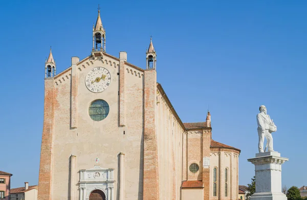 Itálie Montagnana Katedrála Santa Maria Assunta Náměstí Vittorio Emanuele Sochou — Stock fotografie