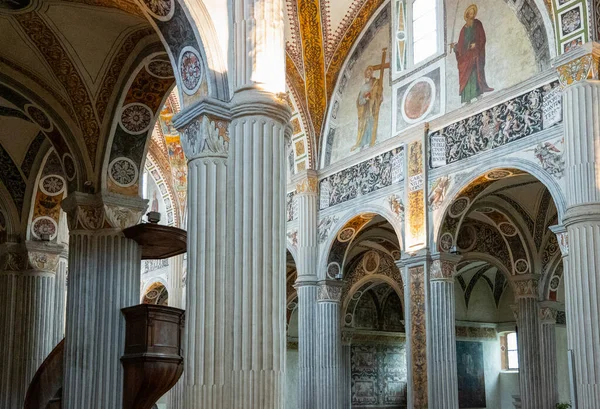 Bobobio イタリア 2018年5月24日 コロンバーノ修道院の身廊 — ストック写真