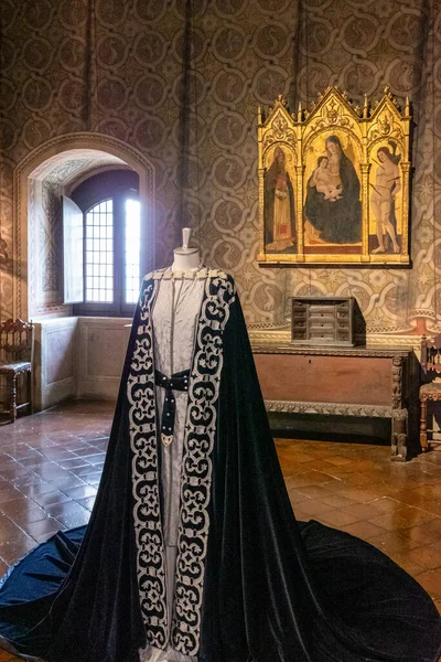 Gradara Italy May 2018 Francesca Bedroom Wonderful Dress Time Malatesta — Stock Photo, Image