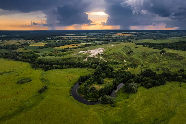 Ukrayna 'daki tebeşir ocağının yüksekliğinden bak..