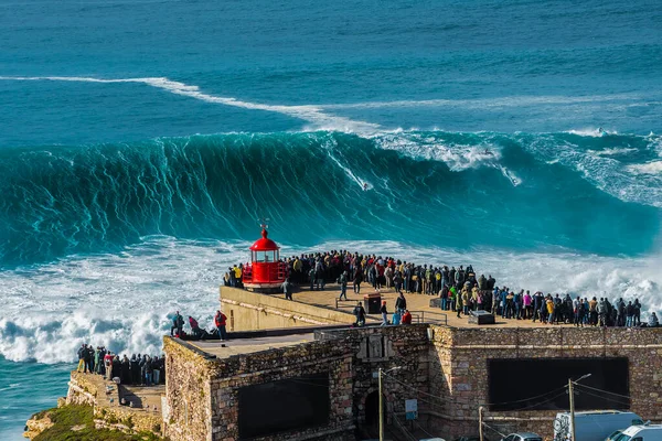 Grandes Vagues Nazare Portugal Vagues Océan Atlantique Portugal Vagues Pour Photo De Stock