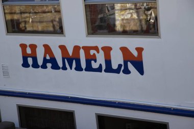 Hameln, Aşağı Saksonya, Almanya, 09 03 2021, Hameln isimli gemi, şehir gibi.