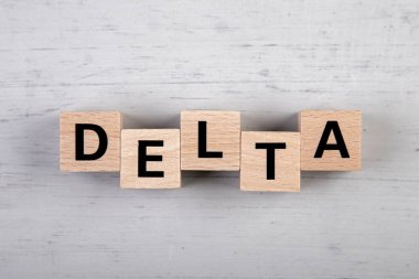 Delta sözcüğüyle tahta bloklar