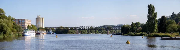 Hameln Aşağı Saksonya Almanya 2021 Weser Nehri Manzaralı Hamlen Limanı — Stok fotoğraf