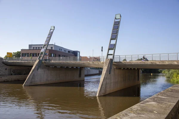 Hameln Aşağı Saksonya Almanya 2021 Güneş Panelleri Ile Köprü Weser — Stok fotoğraf