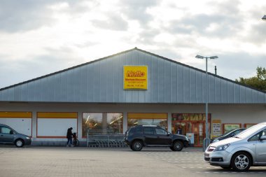 Heimerzheim, NRW, Almanya, 10 12 2021, NETTO markası, bakkal