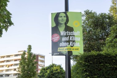 Huerth, NRW, Almanya, 08: 15 2021 Federal Seçim posterleri, yeşil parti