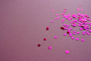 Pembe parlak parıltılı konfeti modeli. Kutlama geçmişi. Parti şablonu. Tasarım. Parıltı.
