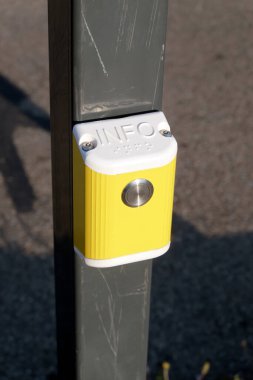 Acoustic information box for the visually impaired at a bus stop