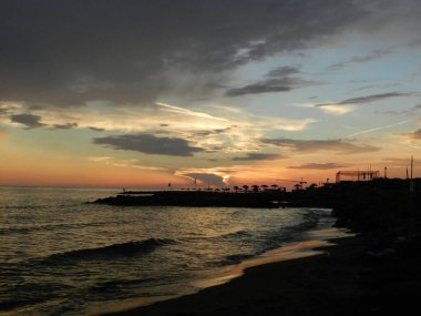 Denizde gün batımı