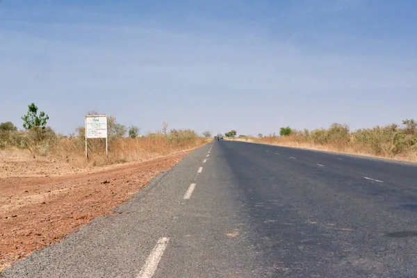 Gambiya 'daki Kuzey Bankası Yolu