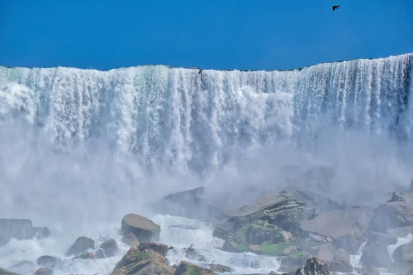 Enorme Hoeveelheden Water Vallen Neer Bij Niagara Falls — Stockfoto