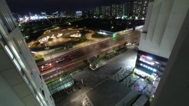 Güney Kore, Seul 'de gece trafiği.