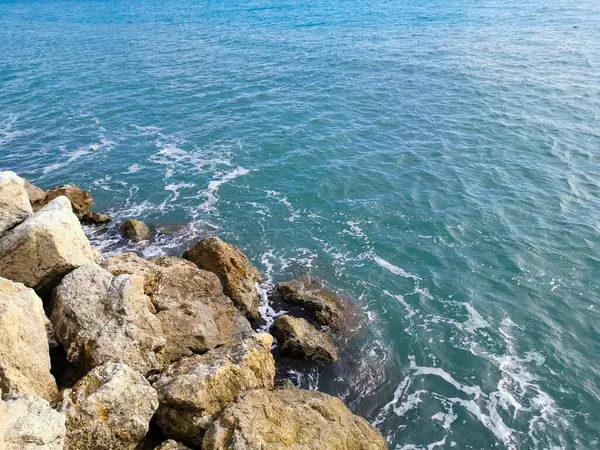 Sunny Day Seascape Turquoise Water Golden Rocks Blue Sea Waters — стоковое фото