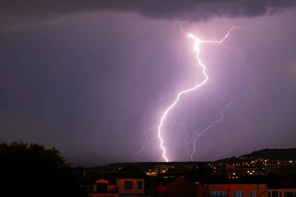 Exciting Powerful Lightning City Zipper Thunderstorm — ストック写真