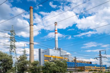 Fabrika fabrikası ve enerji endüstrisi konsepti. Petrol, gaz ve petrokimyasal rafineri fabrikası. güç ve enerji sektörü