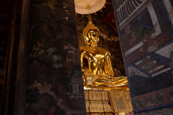 Asia Giant Golden Buddha Statue Ancient Art Sculpture Sign Buddhism — стокове фото