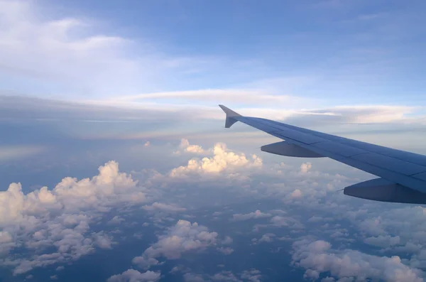 Вид Воздуха Горизонт Белых Пышных Облаков Вид Небо Облачность Самолета — стоковое фото