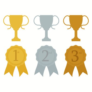 Altın, gümüş ve bronz kupa kupaları ve madalyalar, beyaz arka grupta izole edilmiş.