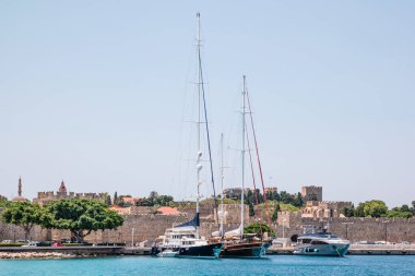 Rhodes 'un eski kasabası. Deniz manzarası. Yunanistan.
