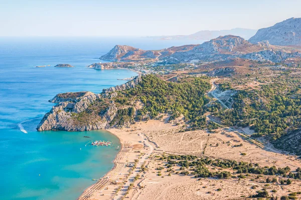 Yunanistan 'ın Rodos adasındaki Tsambika manastırından Tsambika plaj manzarası.