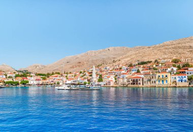 Yunanistan 'ın Dodecanese ada zincirinin bir parçası olan Rodos yakınlarındaki Halki Adası.