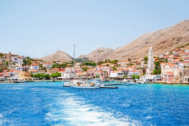 Yunanistan 'ın Dodecanese ada zincirinin bir parçası olan Rodos yakınlarındaki Halki Adası.