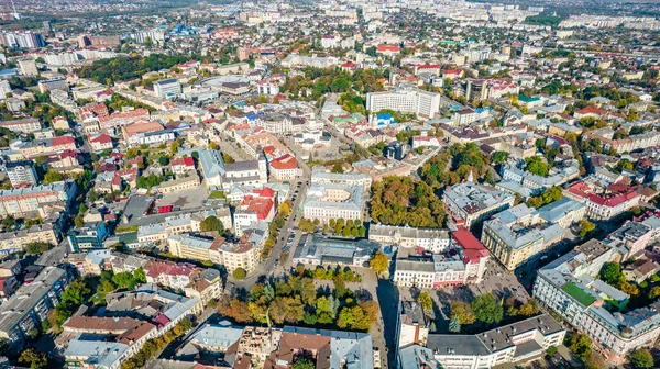Ivano-Frankivsk, Ukrayna 'nın tarihi merkezinin en üst görüntüsü.