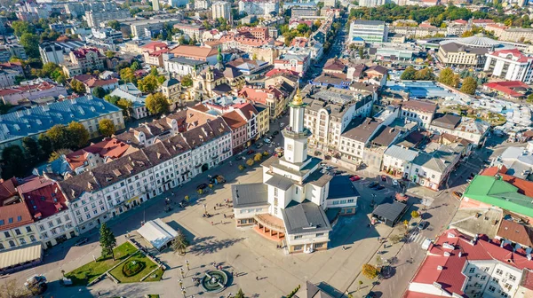 Ivano-Frankivsk, Ukrayna 'nın tarihi merkezinin en üst görüntüsü.