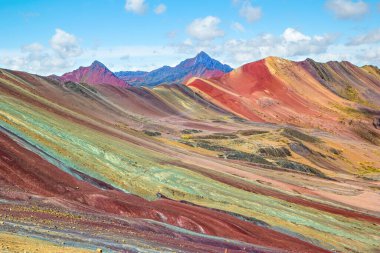 Vinicunca veya Winikunka. Ayrıca Montana de Siete Colores olarak da bilinir. Peru And Dağlarında Dağ.