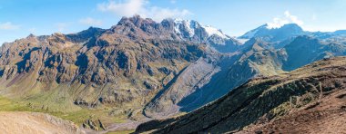 Peru 'nun Cusco ili, Peru' da Vinicunca Gökkuşağı Dağı 'na yakın bir yer..