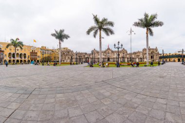 Peru 'nun tarihi Lima şehrinin merkez meydanı..