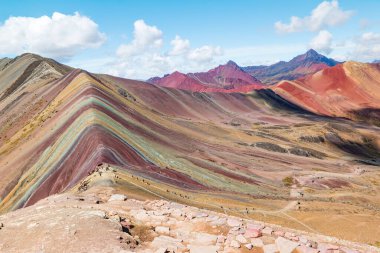 Vinicunca veya Winikunka. Ayrıca Montana de Siete Colores olarak da bilinir. Peru And Dağlarında Dağ.