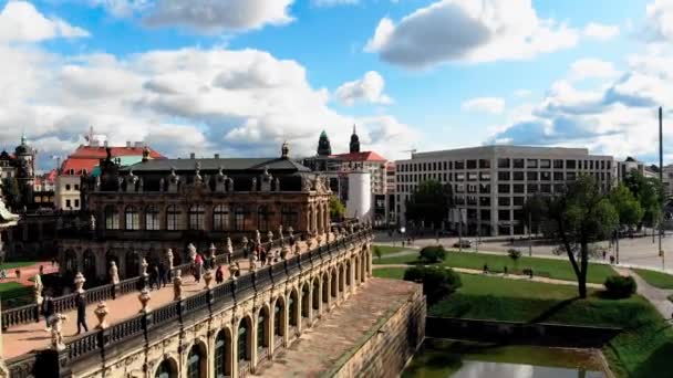 Drón Lelőtte Drezdát Kilátás Zwinger Drónról Palotaépületek Építészeti Komplexuma Dresdenben — Stock videók