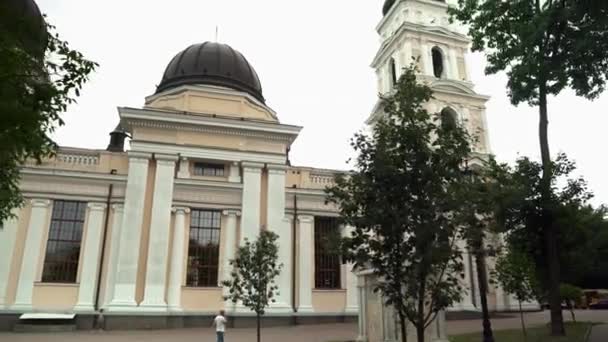 Odessa Katedralen Förhärligandet Frälsaren Den Största Ortodoxa Kyrkan Katedraltorget Odessa — Stockvideo