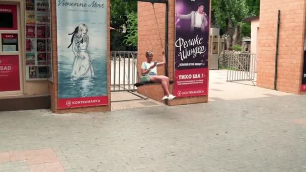 Young Girl Rides Swing Summer Theater Odessa City Garden Odessa — стокове відео