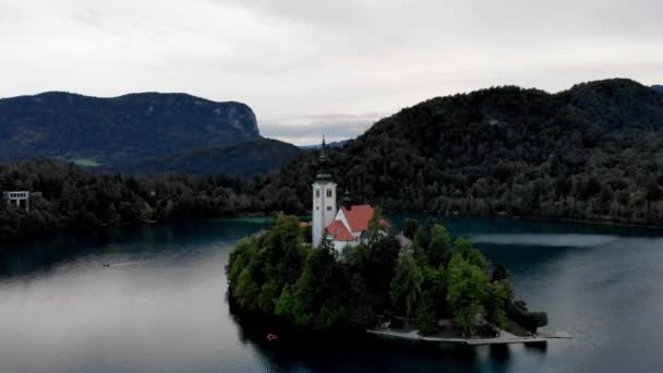 Drone Shot Lake Blaysko Drone View Lake Bled Slovenia Mountain — Vídeos de Stock