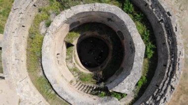 Belgorod-Dnestrovskaya kalesinin insansız hava aracı görüntüsü. Akerman kalesi, Dinyester nehrinin kıyısında Ukrayna 'da bir İHA' yı filme aldı. Doğu Avrupa 'nın en büyük kalelerinden biri..