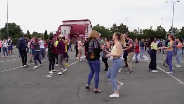 Flashmob Tanzen Mädchen Tanzen Bachata Choreographie Lateinamerikanischer Tanz Meisterkurs Bachata — Stockvideo