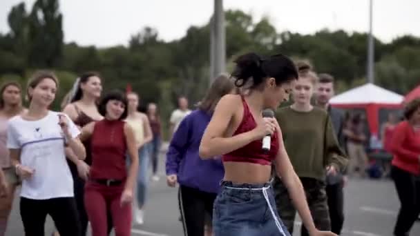 Flashmob Tańczy Dziewczyny Tańczą Bachatę Choreografia Taniec Ameryki Łacińskiej Mistrzowskie — Wideo stockowe