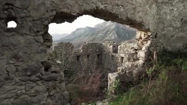 Fortaleza Dilapidada Haj Nehaj Fortress Sutomore Montenegro Fortaleza Medieval Construída — Vídeo de Stock